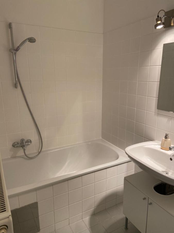 Bright Apartment With A Free Parking Garage @ Wienerberg المظهر الخارجي الصورة